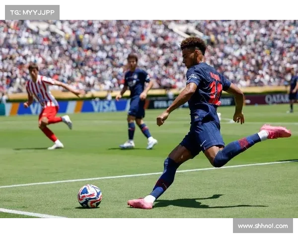 巴黎圣日耳曼欧冠征途背后荣耀与坚持的动人故事篇章传奇旅程中的