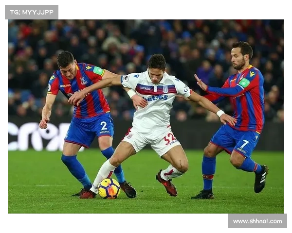 德黑兰独立足球队崛起之路：从挑战到荣耀的成功历程解析